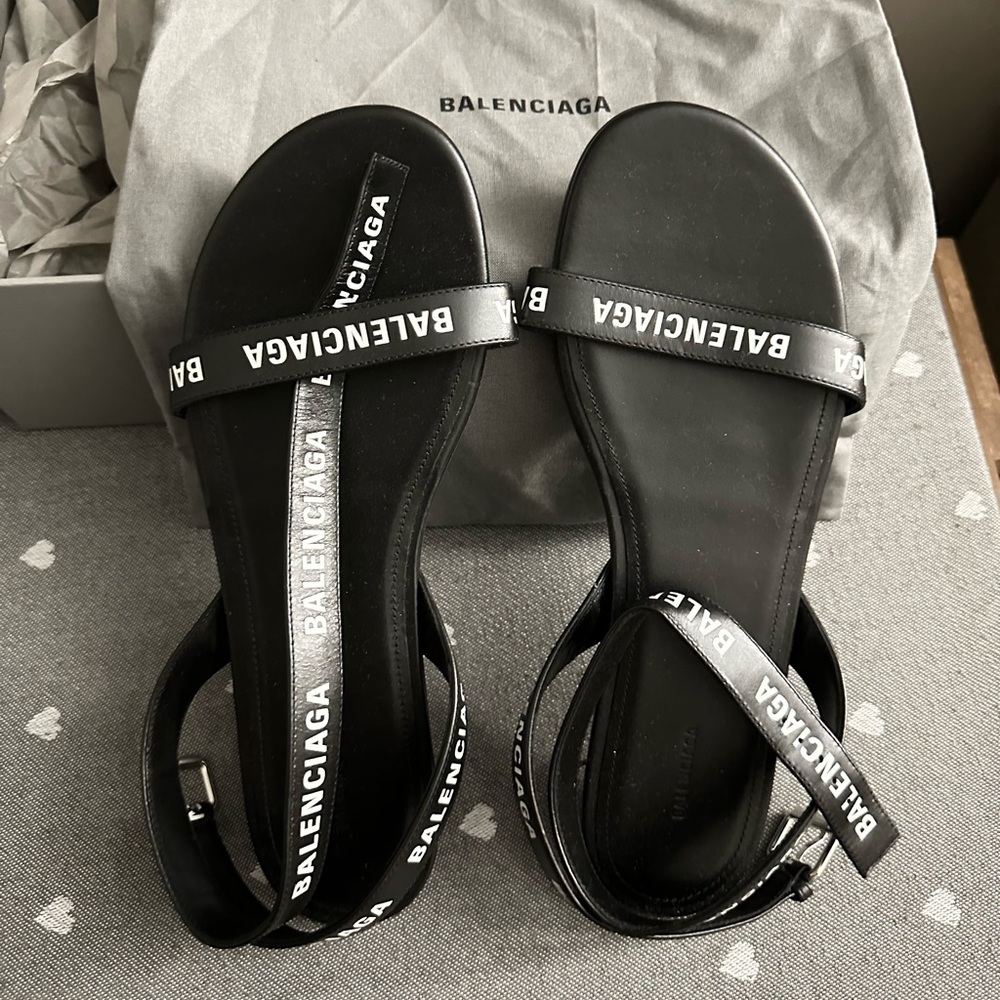Balenciaga flat leather sandals size 7 1/2. Brand new, with garment bag